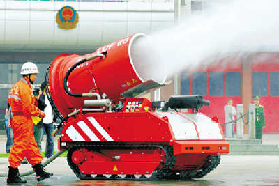 小型電動(dòng)推桿應(yīng)用領(lǐng)域——水炮坦克 小型電動(dòng)推桿應(yīng)用領(lǐng)域——水炮坦克